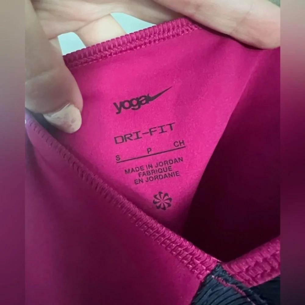 Nike yoga‎ top